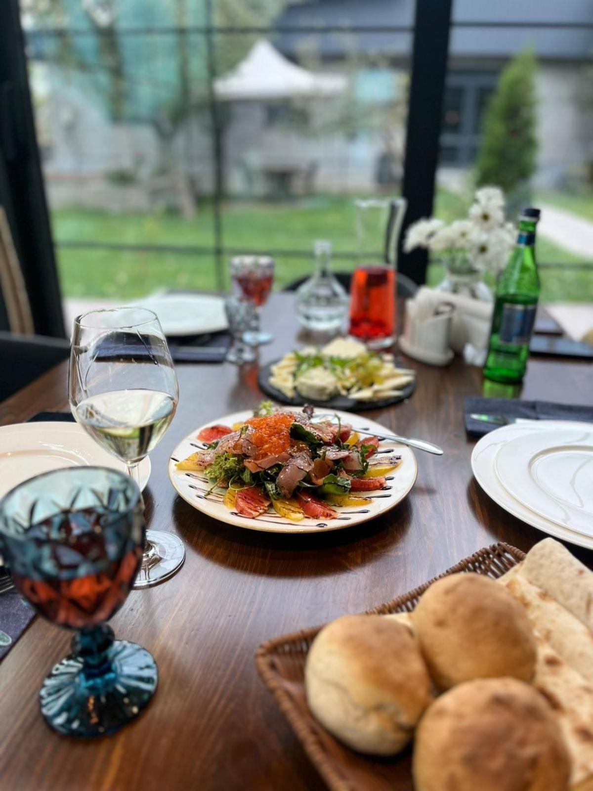 Tsaghkunk Chef House Hotel & Restaurant Sevan Εξωτερικό φωτογραφία